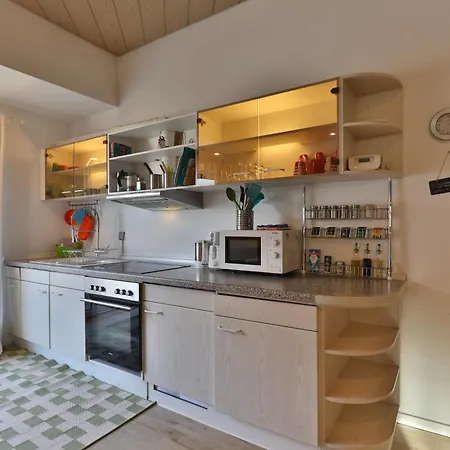 Apartman 90 Qm Lichtdurchflutete Im Loft-style Mit Balkon Und Naehe Zum Neckar Nürtingen